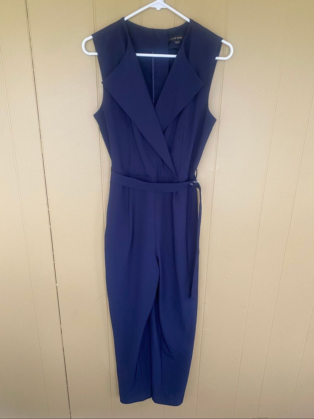 Love tree women S sleeveless jumpsuit w/tie belt navy blue